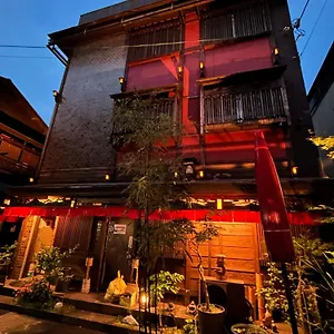 Benidaruma - Yatsuhashi 京都市